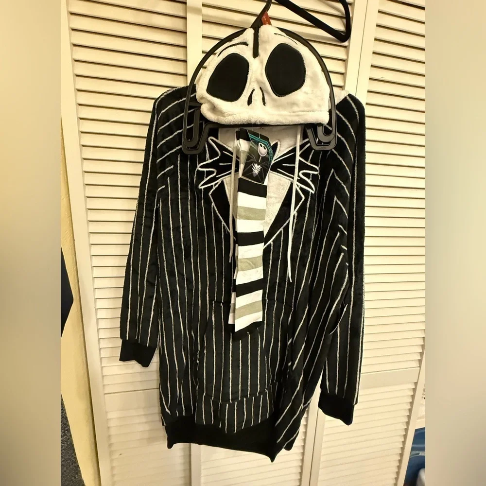 Disney Jack Skellington Nightmare before Christmas Pajama Set Socks NEW Sz 8/10 - Picture 2 of 14